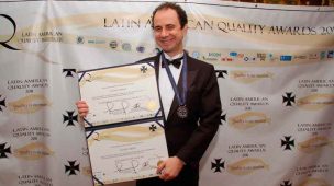 Palestrante Daniel Bizon recebe Prêmio em Buenos Aires