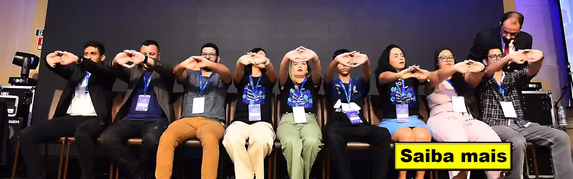 Palestrante motivacional revela os segredos do trabalho em equipe com mágica e hipnose